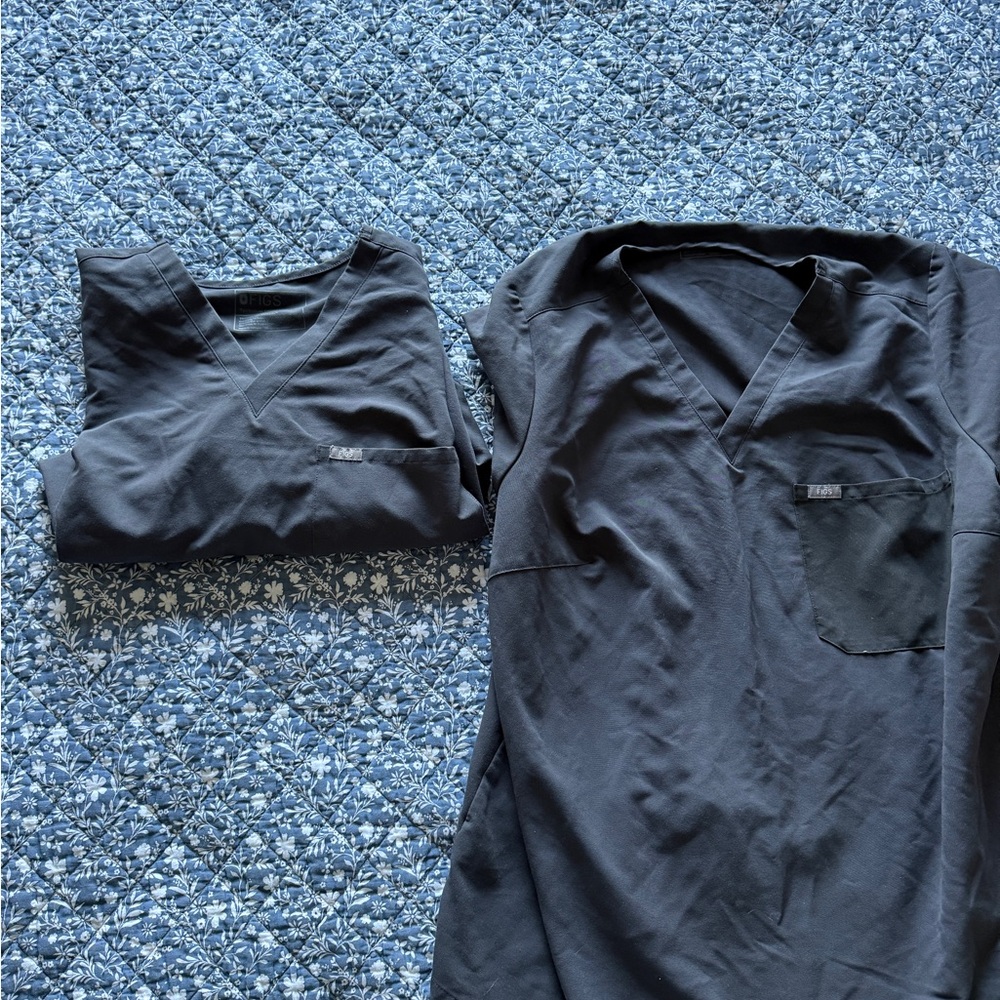 Figs charcoal Gray Scrub Set